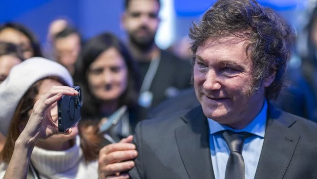 Milei habló con el fundador de Tinder y anunció una futura cumbre de grandes emprendedores