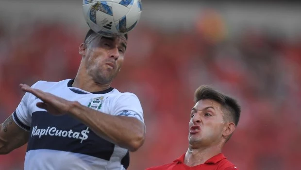 Independiente no tuvo una buena tarde ante su gente y sufrió su primera derrota en la temporada