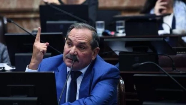 Comienza el juicio contra el ex gobernador Alperovich, acusado de abusar sexualmente de su sobrina