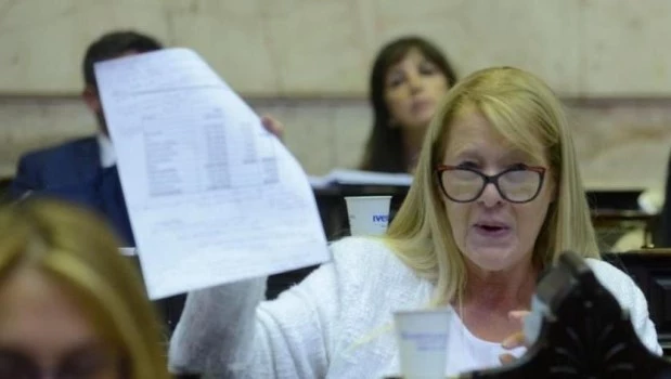 Para Stolbizer, el Gobierno distrae esfuerzos en "cuestiones que no son prioritarias"