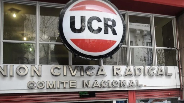 La UCR llamó a "terminar con la incitación a la violencia contra el que piensa distinto"