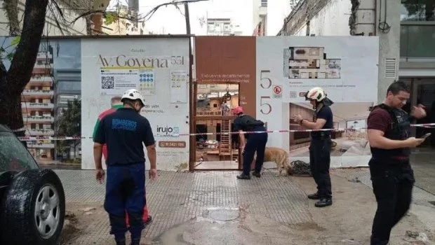 Dos personas murieron en un derrumbe en Caballito