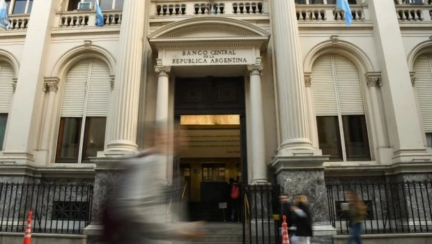 El Banco Central compró US$167 millones y acumuló en la semana US$607 millones