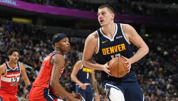 El campeón Denver Nuggets venció a Portland y se consolida en la conferencia Oeste de la NBA