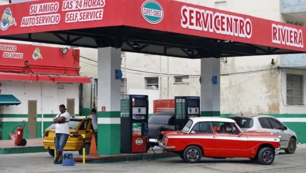 Cuba pone en vigor un aumento de más del 400% en el precio de los combustibles