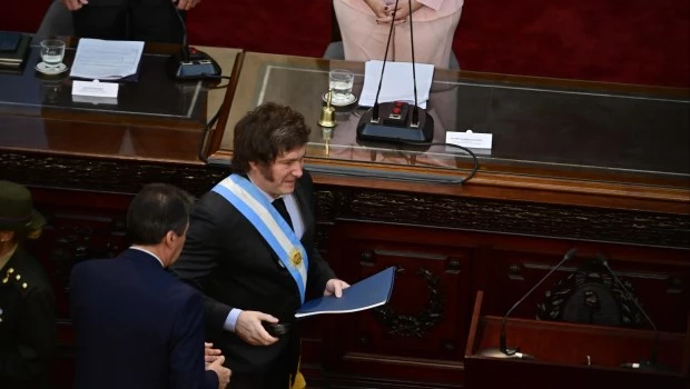 Tras el discurso: juegan las negras