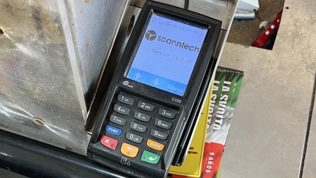 Cambia la forma de pagar con tarjeta de débito o de crédito