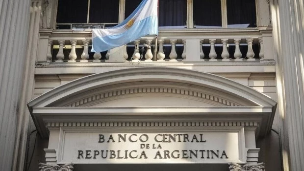 La Argentina le pagó al FMI y hubo una fuerte caída de las reservas
