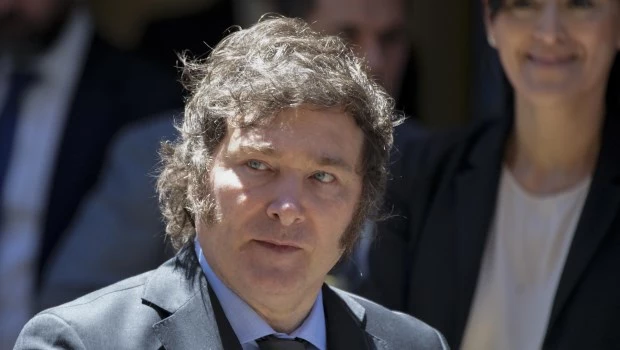 Milei señaló que levantará el cepo cambiario cuando no haya riesgo de una hiperinflación