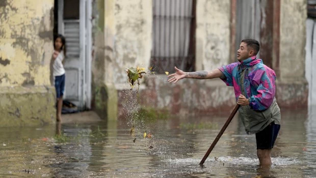 Por las tormentas, casi 90 mil usuarios siguen sin luz