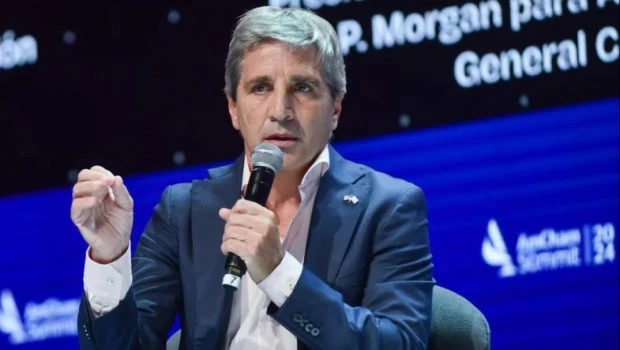 Caputo sobre la importación de alimentos: "Es un empujoncito para que bajen los precios"