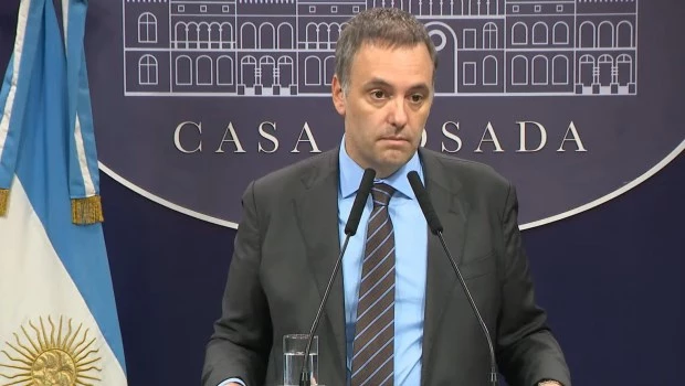 Adorni a la oposición: "Preferimos el acuerdo, pero estamos dispuestos a la confrontación también"