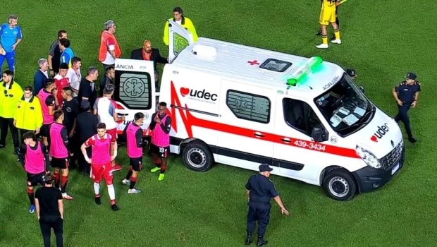 Altamirano convulsionó en el terreno de juego y el partido Estudiantes-Boca se suspendió a los 27 minutos del primer tiempo