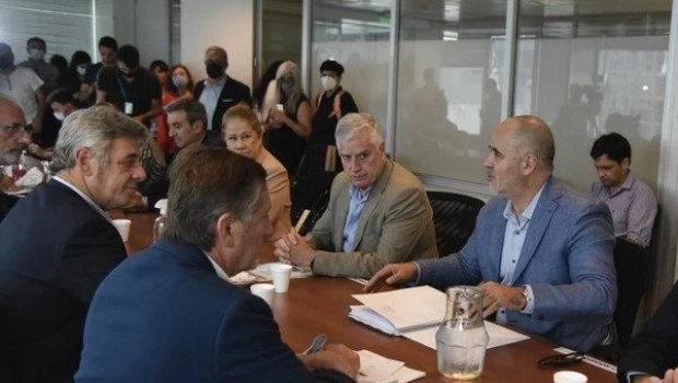 La Mesa de Enlace rechazó la creación de nuevos impuestos y tasas: “Es la política la que debe ajustar”