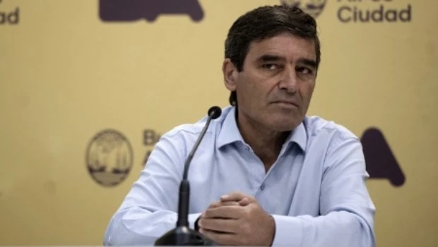 Quirós reveló que el aumento de casos de dengue se debe a un cambio en el comportamiento del virus