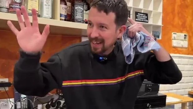 De líder de Podemos a dueño de un bar.