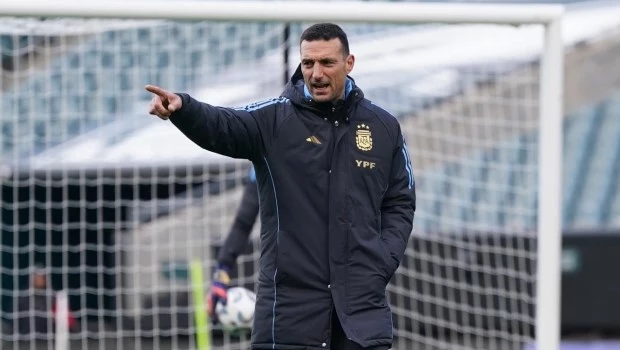 "Nunca dije que no iba a seguir", aclaró Scaloni sobre su futuro en la Selección