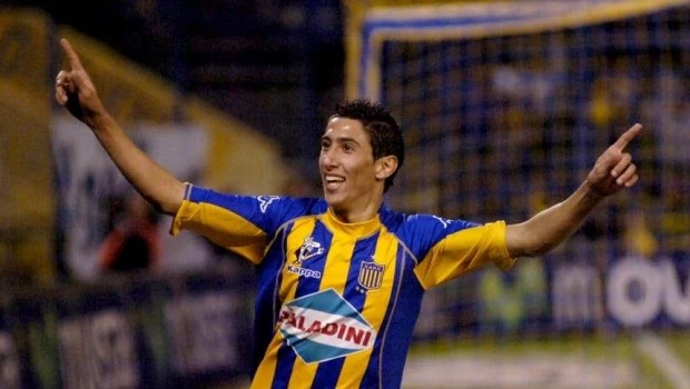 Ángel Di María en sus primeros tiempos en Central. Siempre estuvo cerca de Rosario...