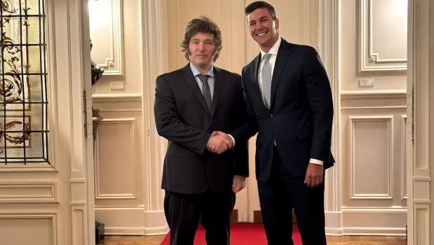 El presidente Javier Milei y su par de Paraguay, Santiago Peña, en Casa Rosada. ARCHIVO