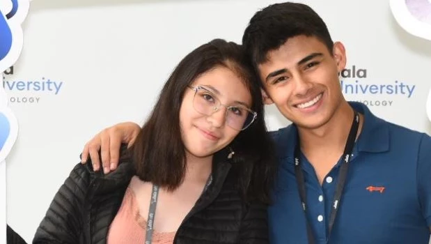 Ofrecen 40 becas para cursar la carrera en Ingeniería de Software Comercial