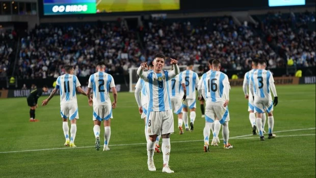 La Selección se despachó con una goleada sobre El Salvador en el primero de sus amistosos