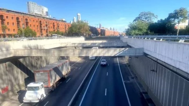 Paseo del Bajo: habilitan el paso de autos durante el fin de semana largo 