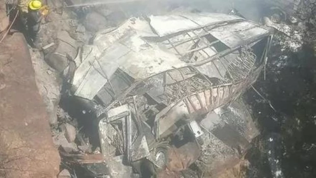 Mueren 45 personas durante el choque de un micro en Sudáfrica