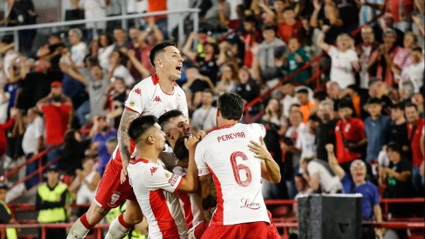 Huracán dejó sin invicto a River y lo llenó de dudas sobre su futuro en la Copa de la Liga