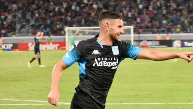 Con un Maravilla Martínez estelar, Racing le ganó a Central Córdoba y mantiene la ilusión