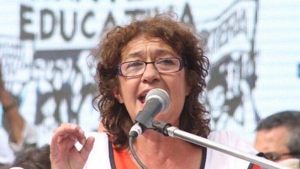 Los docentes vuelven a parar este jueves y el Gobierno adelantó que les descontará el día