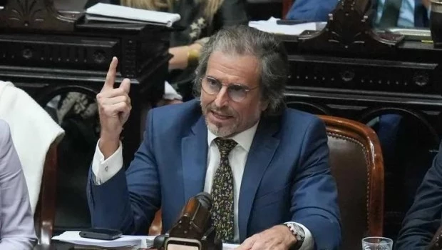 Bertie Benegas Lynch: "No creo en la obligatoriedad de la educación"