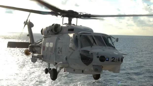 Se estrellaron dos helicópteros militares de Japón: un muerto y 7 desaparecidos