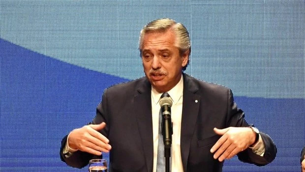 Ordenan entrecruzamientos telefónicos entre Alberto Fernández y los demás implicados en la causa de los seguros