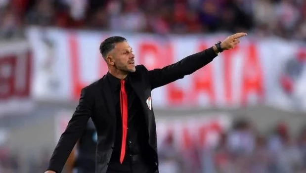 Con la mente puesta en olvidar la derrota en el Superclásico, River visita a Libertad por la Copa Libertadores