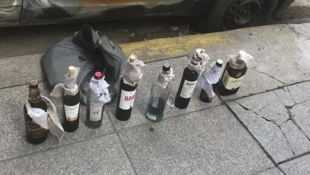 La Cámara Federal porteña revocó el fallo que decía que marchar con una molotov no era delito