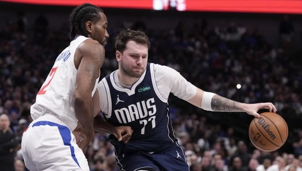 Dallas supera a Clippers en un juego defensivo y toma ventaja de 2 a 1 