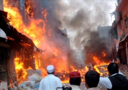 Murieron más de 90 personas en Pakistán por un atentado terrorista 