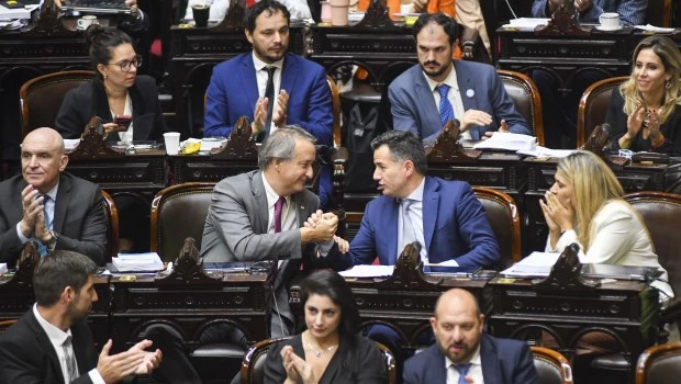 La Cámara de Diputados aprobó en general la ley de Bases
