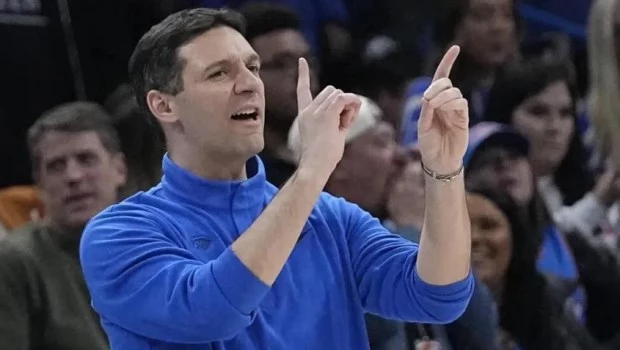 La espectacular campaña del Thunder le valió a Mark Daigneault el premio al DT del Año