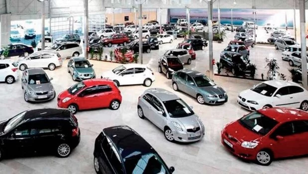 Pese a mostrar una lenta recuperación, la venta de autos cayó en abril casi un 6% en comparación con 2023