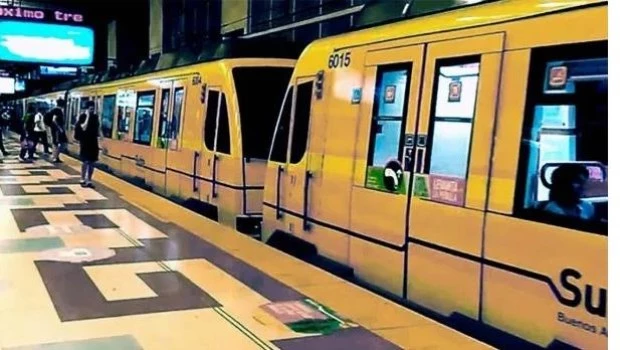 La tarifa del subte aumentó 359% y pasó de $125 a $574