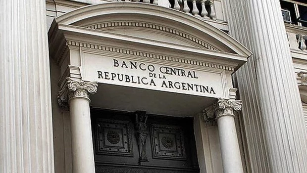 El Banco Central bajó la tasa de interés de 60 a 50%