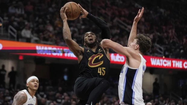 Cleveland remontó una desventaja de 18 puntos y con un Mitchell inspirado le ganó el séptimo juego al Magic