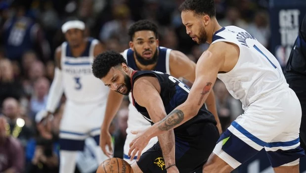 Timberwolves, con una muralla defensiva, aplasta a los Nuggets