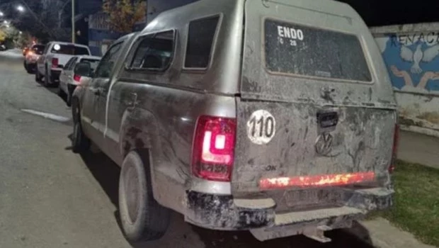 Abandonaron una camioneta con cuatro cadáveres frente a un hospital en Bahía Blanca