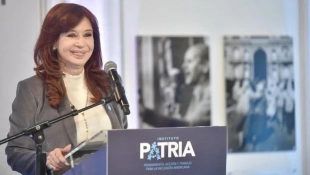 Cristina criticó la Ley Bases y se refirió al capítulo del RIGI: "Es el estatuto legal del coloniaje"