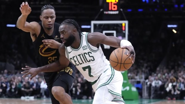 Los Celtics casi ni se despeinan para arrancar ganando la serie ante Cleveland