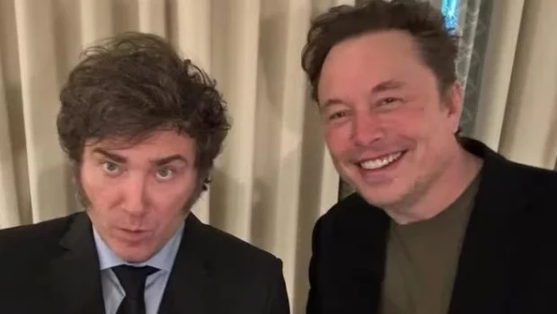 Elon Musk y Milei durante el encuentro del lunes último en Los Angeles.