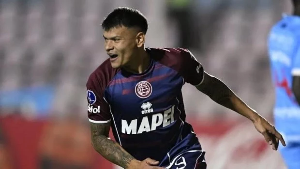 Lanús consiguió tres valiosos puntos en Perú