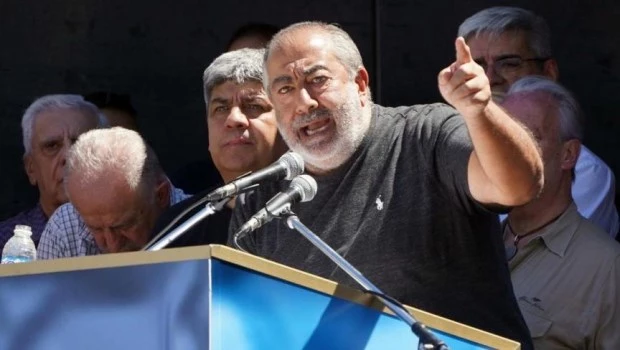 Dos trincheras del “statu quo”: la CGT y el Senado peronista